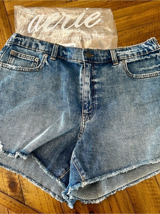 aerie Pants - Aerie Daydream Denim Shorts NWT Large